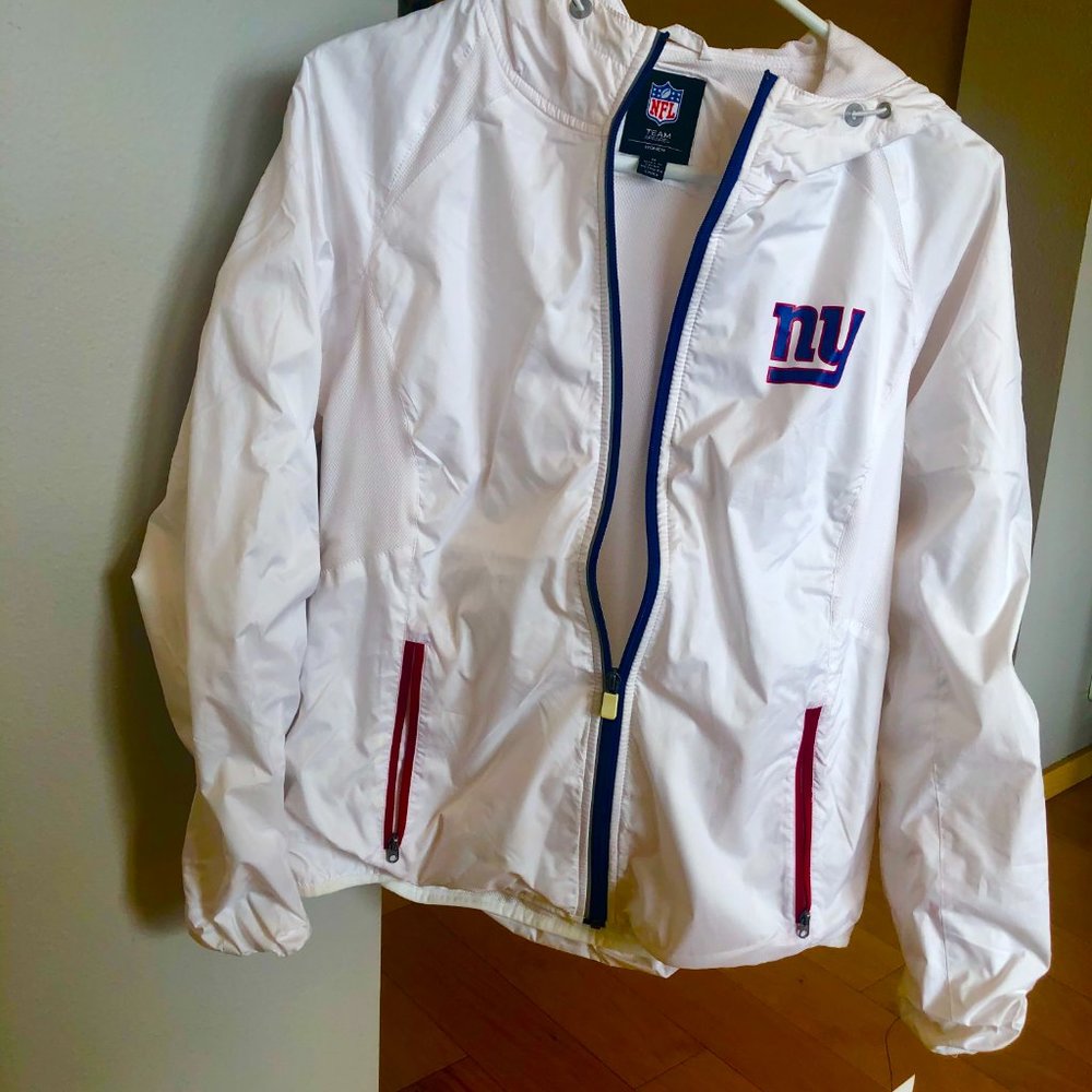 NY Giants Women's Windbreaker- Super cute!